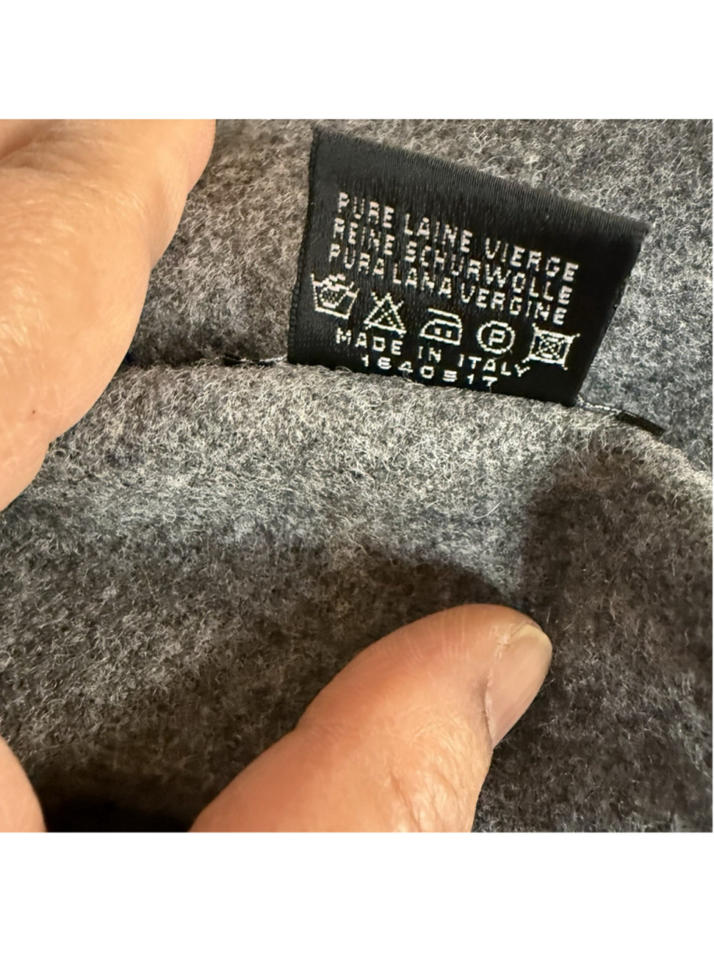 Vintage Holt Renfrew Charcoal Gray Wool Shawl Wrap Blanket Scarf w/ Fringe Italy - Picture 10 of 10